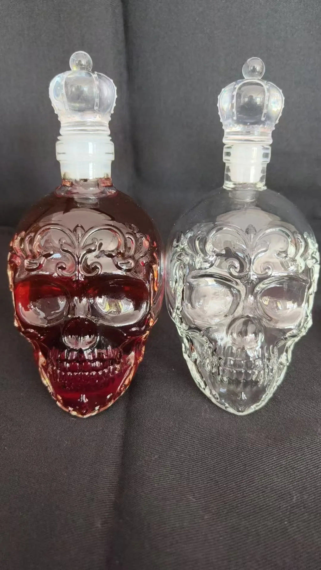 Whiskey Bottle Skull Decor Alcohol Dispenser Skeleton Whiskey Wine Bottle Sculpture for Bourbon Vodka Brandy Wedding Party